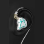 KZ ESX colocado en la oreja KZ ESX colocado en la oreja