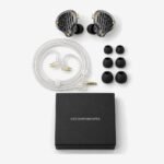 Contenido de la caja del KZ PR3: auriculares, cable, almohadillas y caja Contenido de la caja del KZ PR3: auriculares, cable, almohadillas y caja