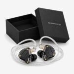 KZ ZS10 Pro 2 next to its KZCOMPONENTES box KZ ZS10 Pro 2 next to its KZCOMPONENTES box